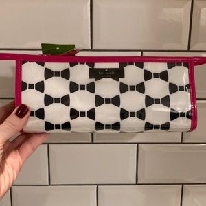Kate Spade East West Heddy cosmetic bag